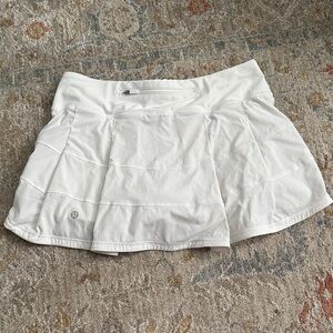 lululemon athletica White Skort sz 6